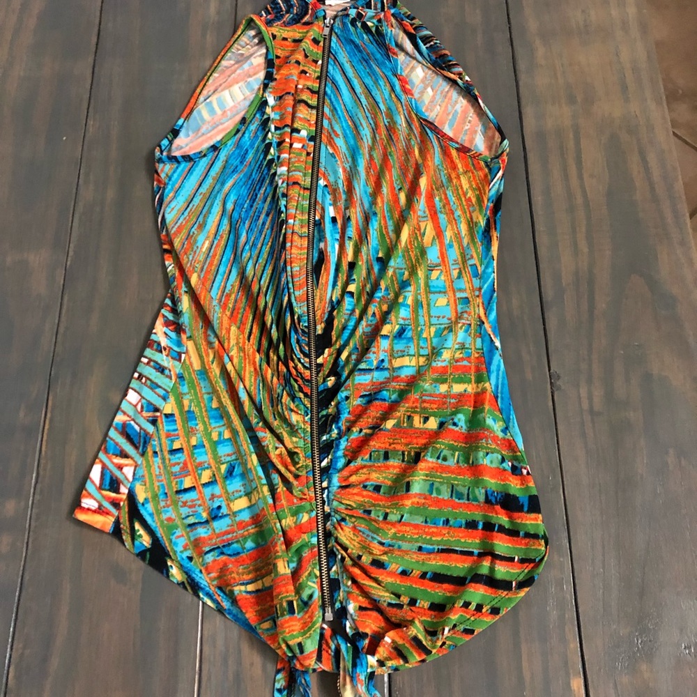 Venus zip up top
